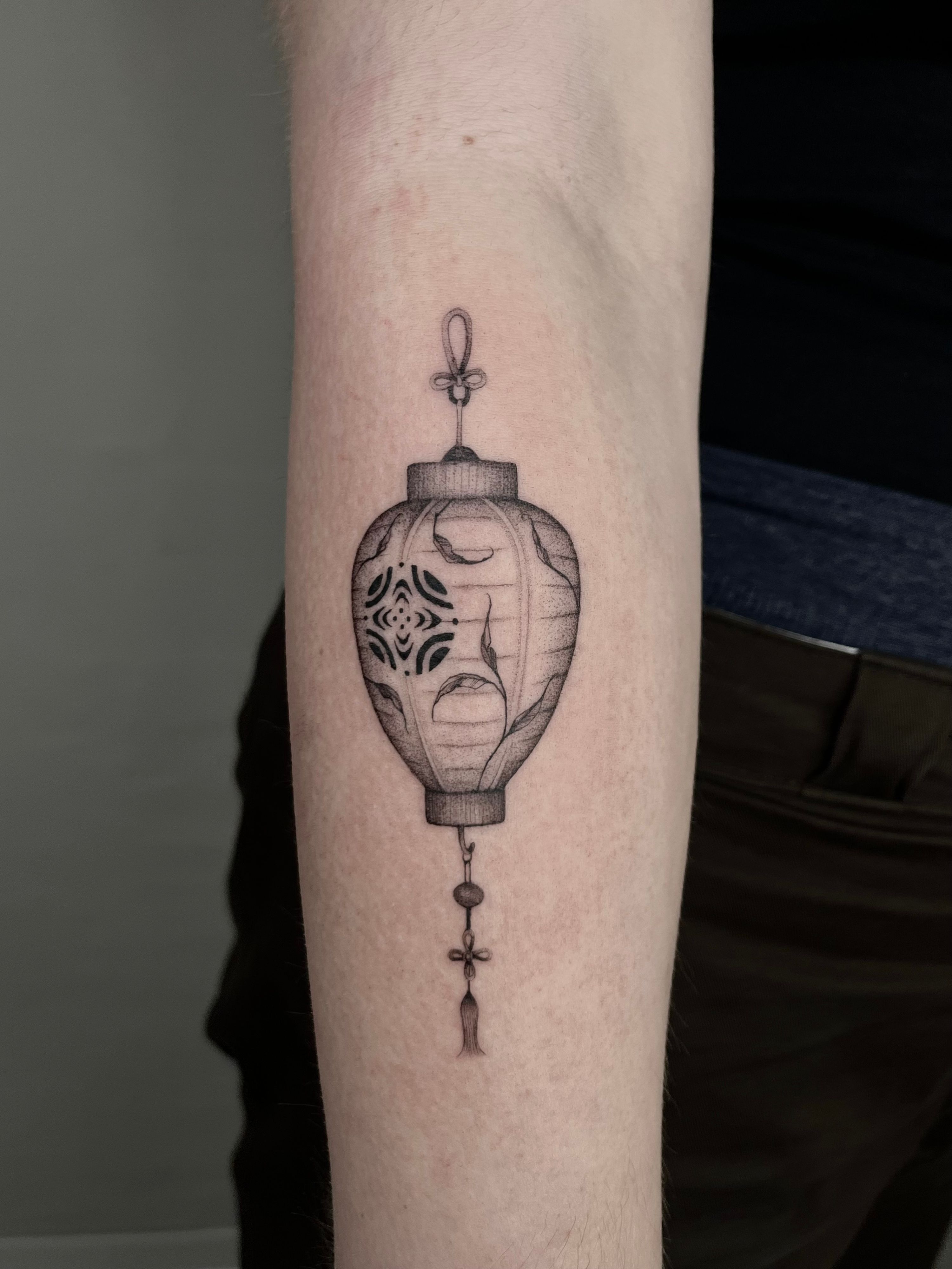 Asiatischer Lampion in Black & Gray style on Forearm by ink.ria Leipzig