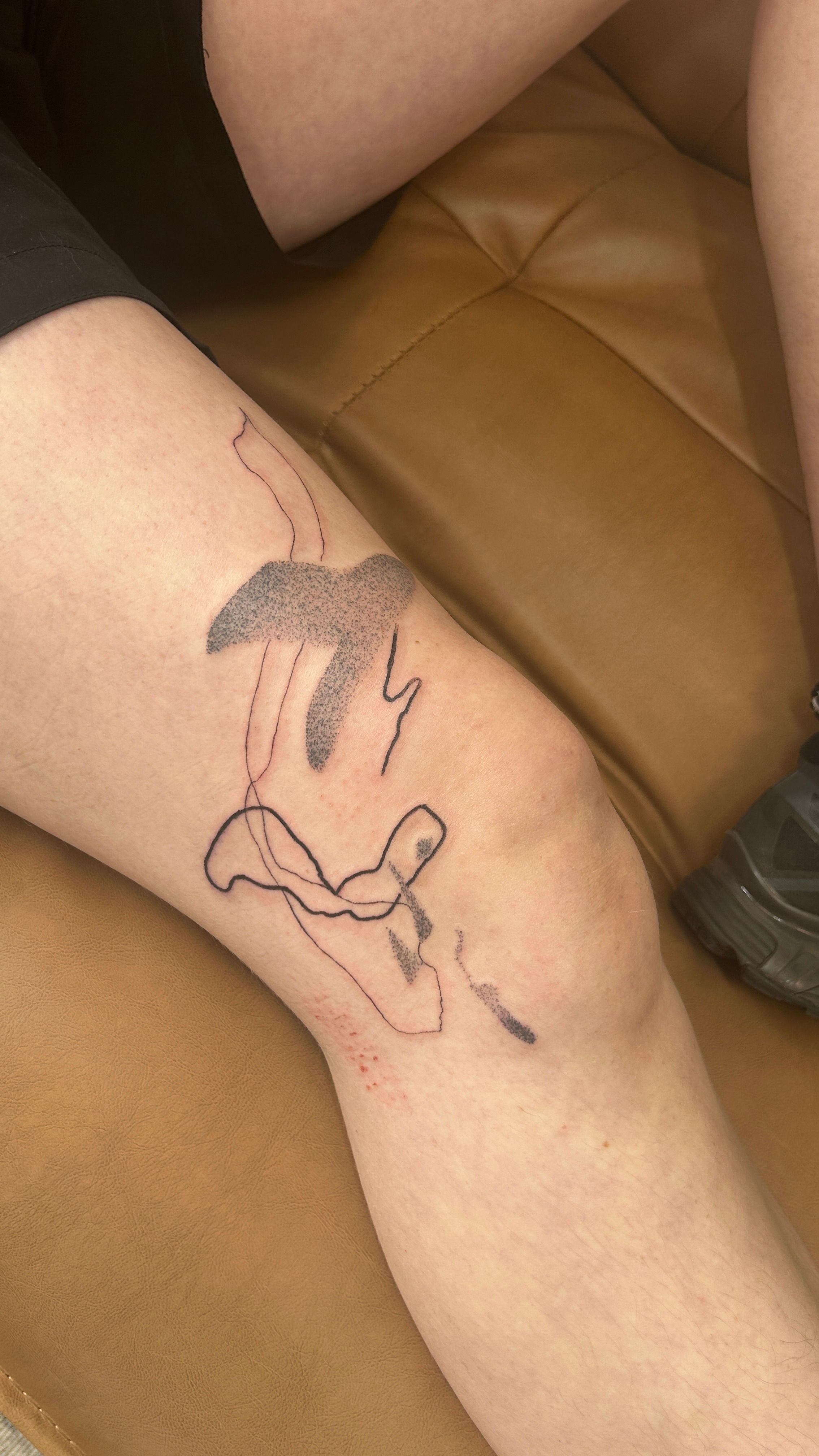 Abstract Leg im Style von misstrashflash in Halle