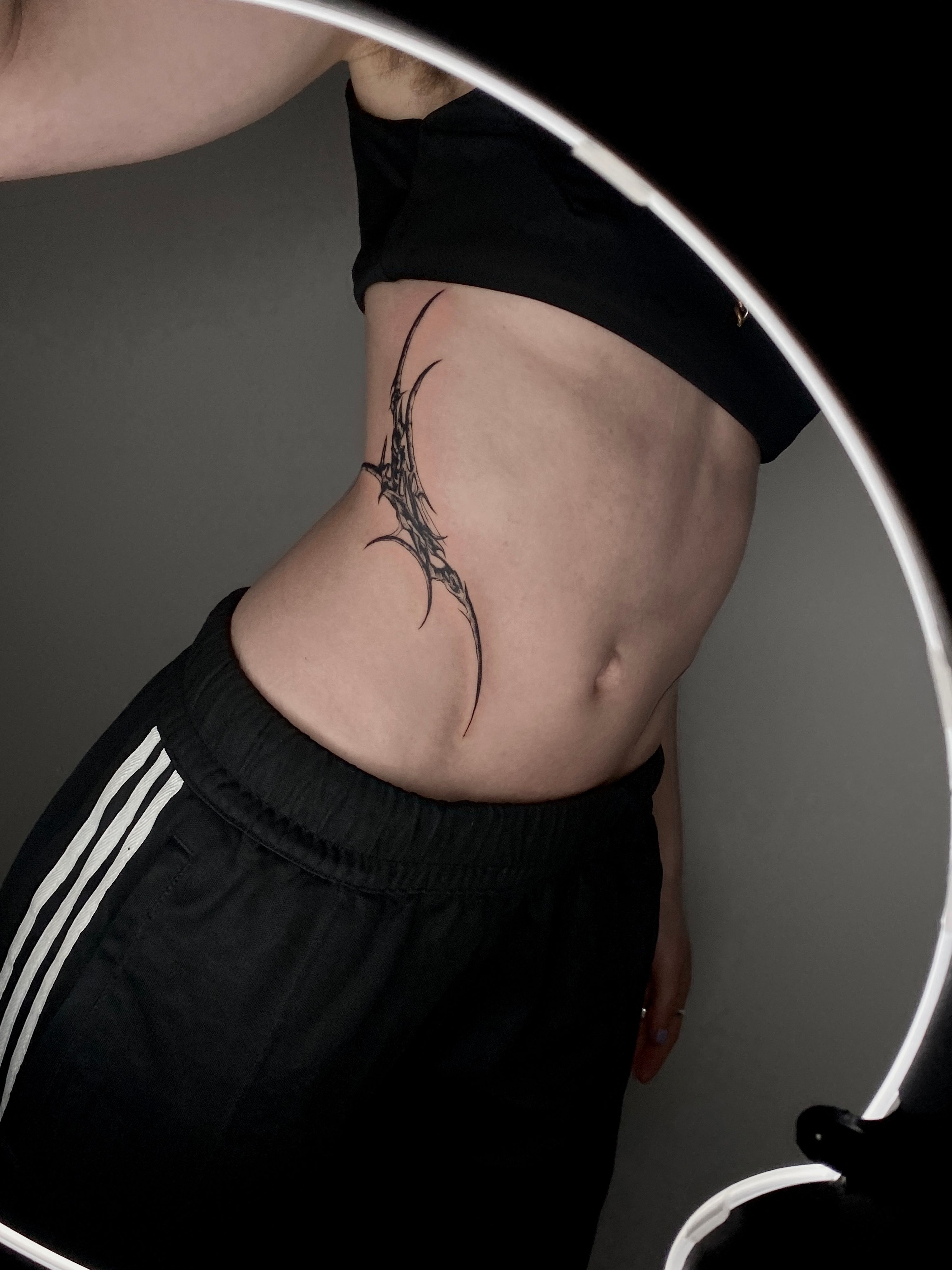 rippen tattoo, abstract bones im Style auf von vulvaihremudda in Leipzig