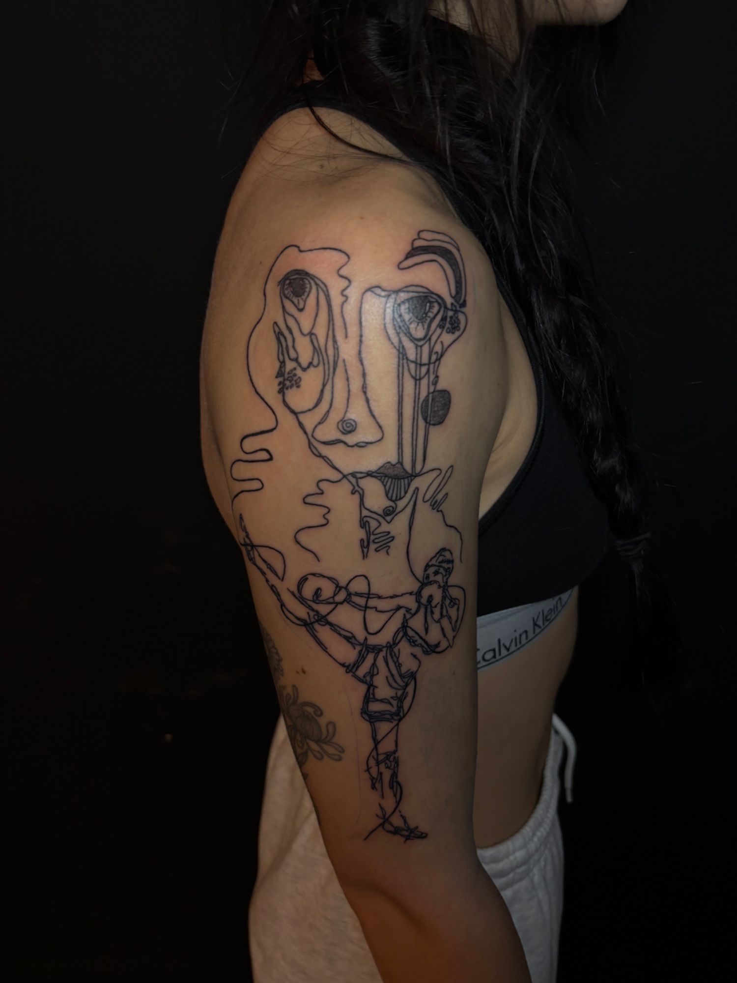 Abstract Custom Design (Muay Thay Fighter & self painted face) in style on Upper Arm by Nalu.ttt Leipzig