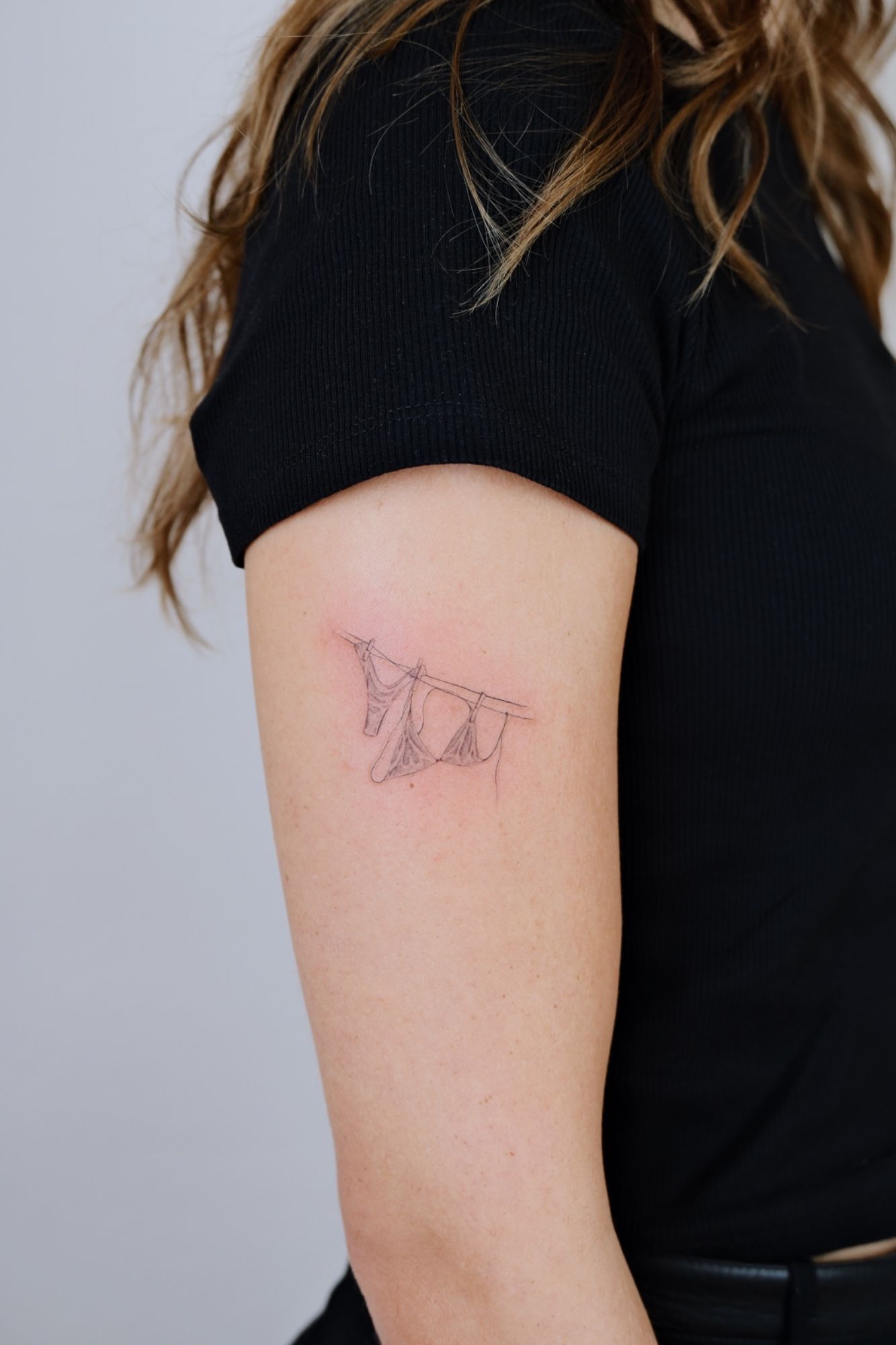 Bikini, Sommer in Fineline style on Upper Arm by @alinaatattoo 20457