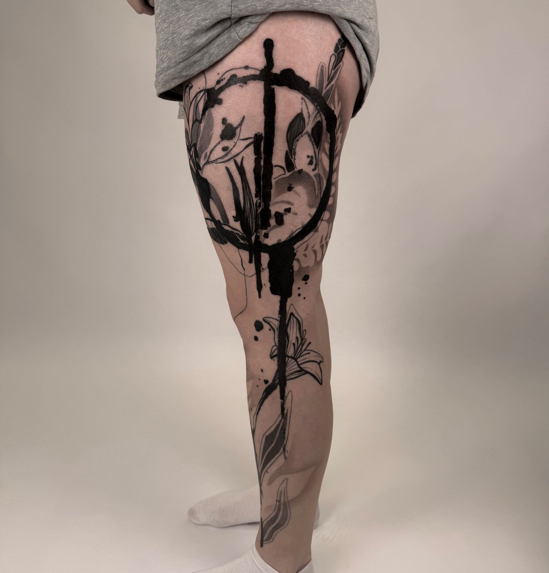 Abstrakt Pflanzen im Abstract Style auf Bein von Rattunde Art in 29699