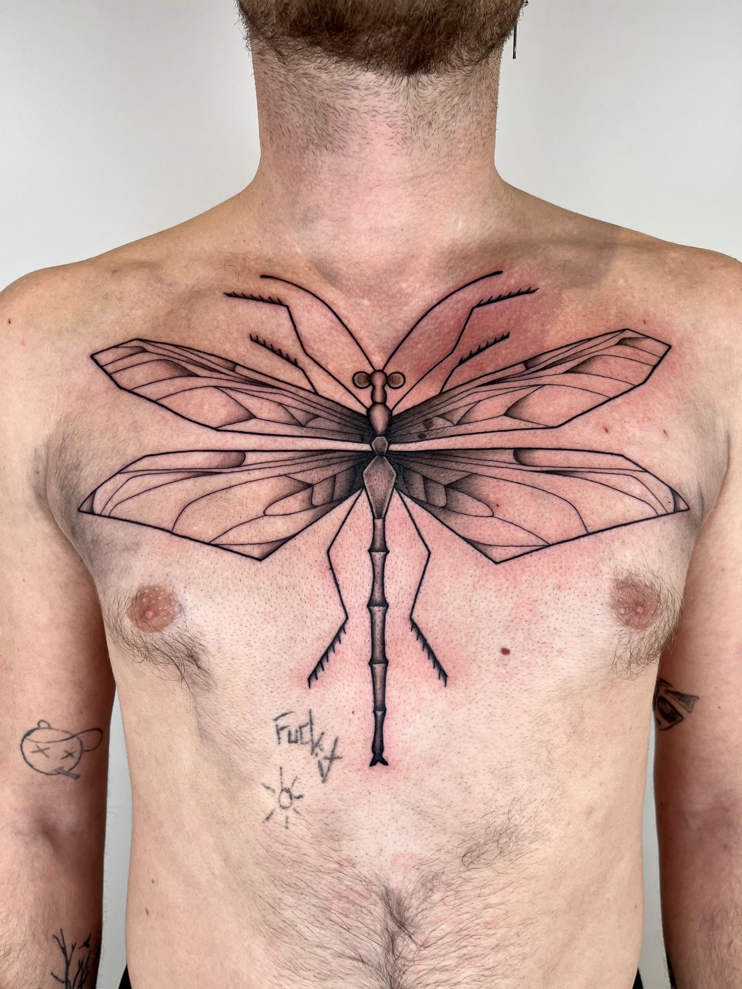 Libelle Geometrisch Brust im Illustrative Style auf von susigrck in Leipzig