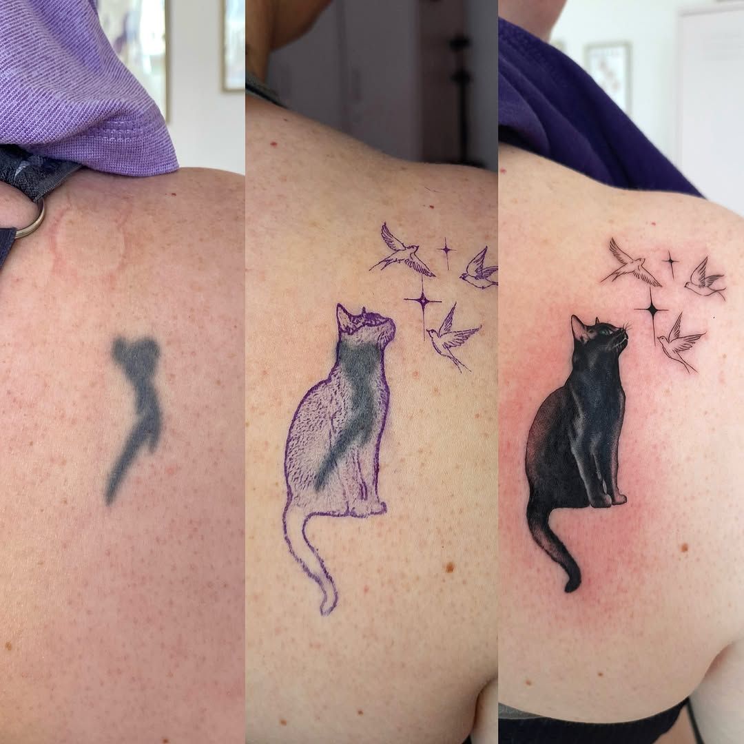 Katze, Vögel Illustrative Schulterblatt-Tattoo im… von CARO ☀️ FINELINE AND COLOR TATTOO ARTIST BERLIN in