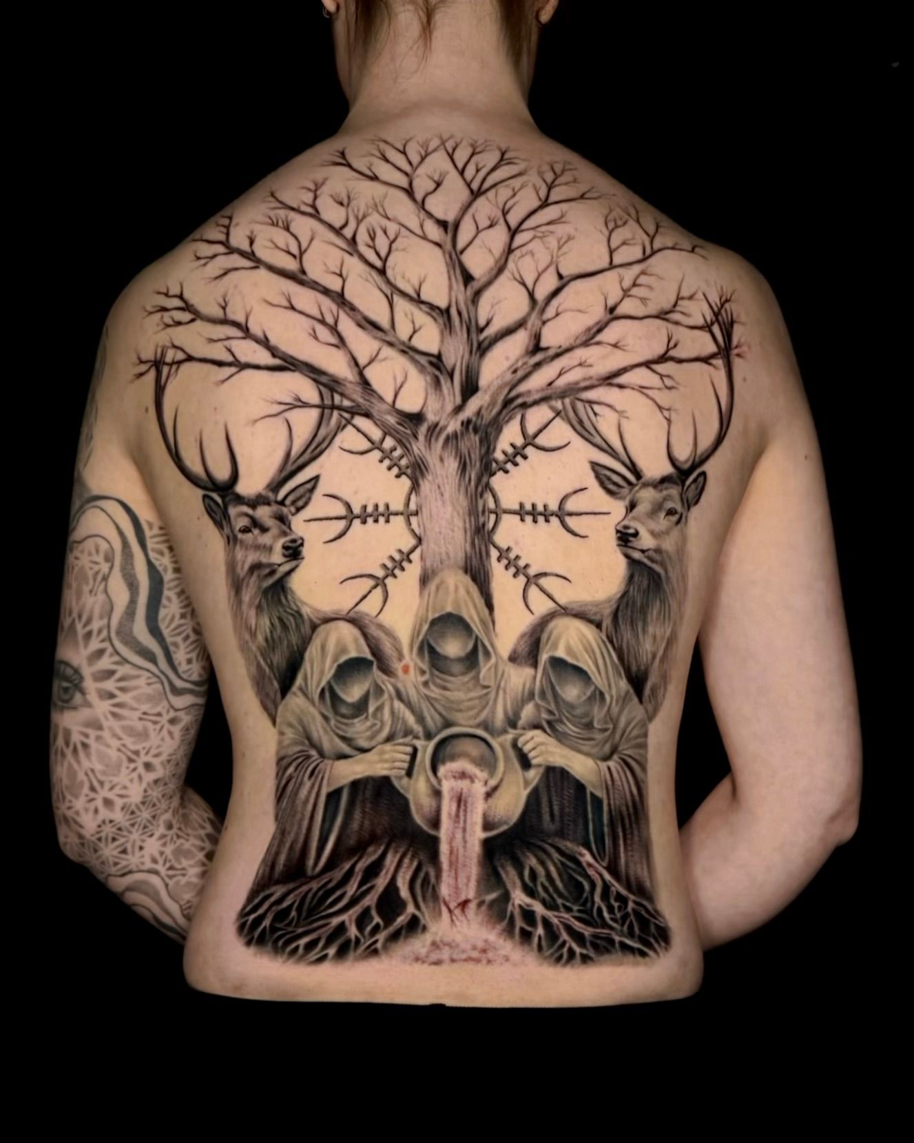Nordisch by nature / Nordische Mythologie in Black & Gray style on Back Won Ink Hamburg