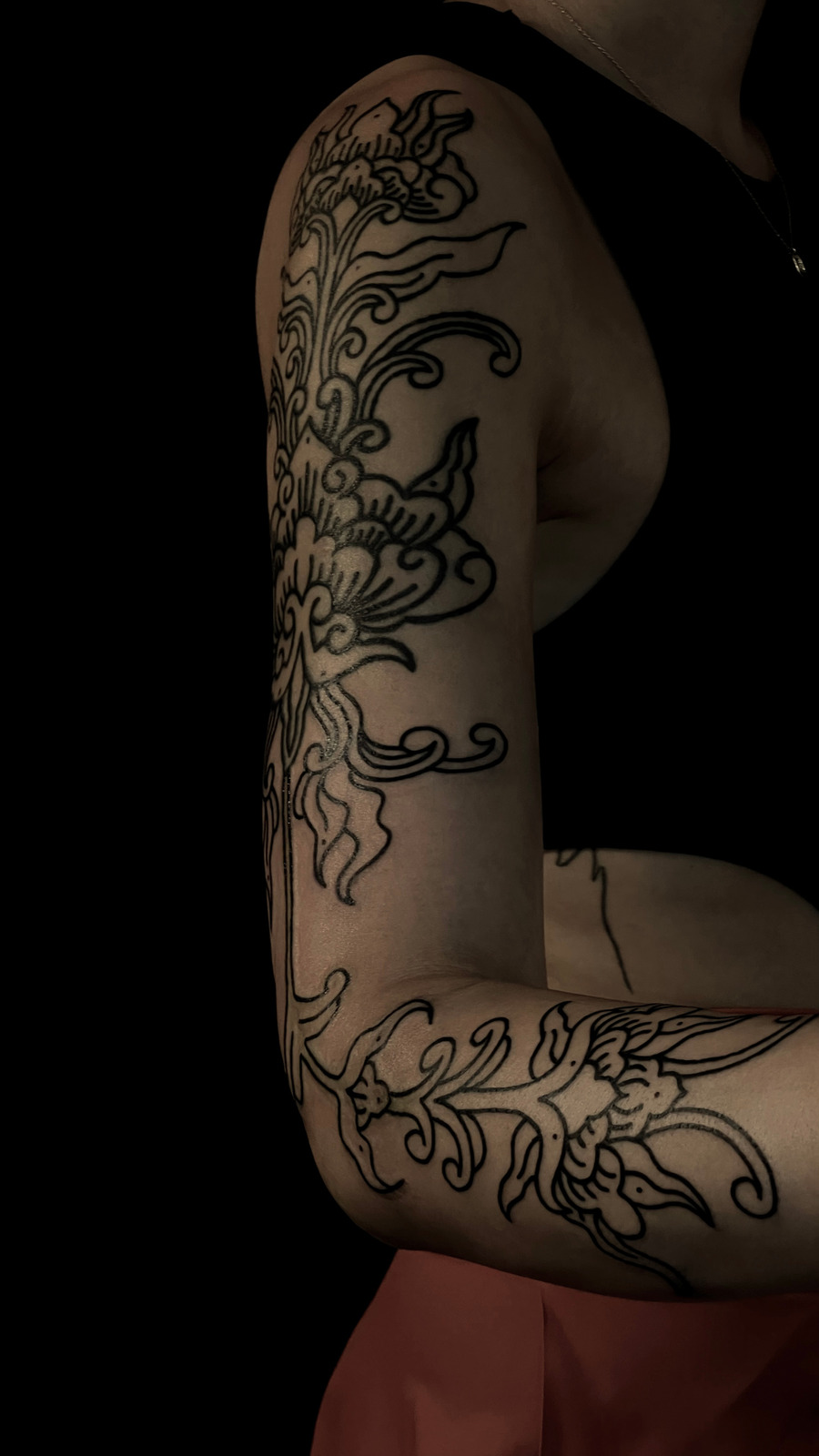 floral sleeve im Ornamental Style auf Oberarm von debo.studio in Freiburg Breisgau