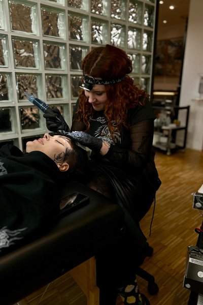 Studio photo - Rougetattoos