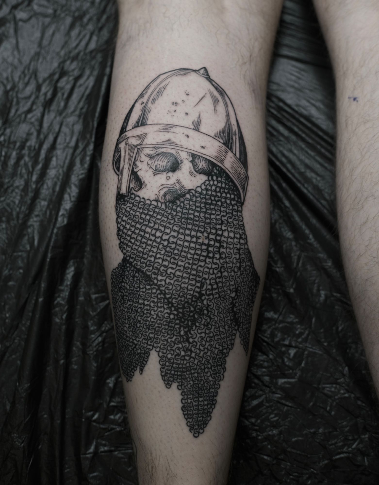 Skelett in Blackwork style on Calf by Nachtkrabb.tattoo 71636