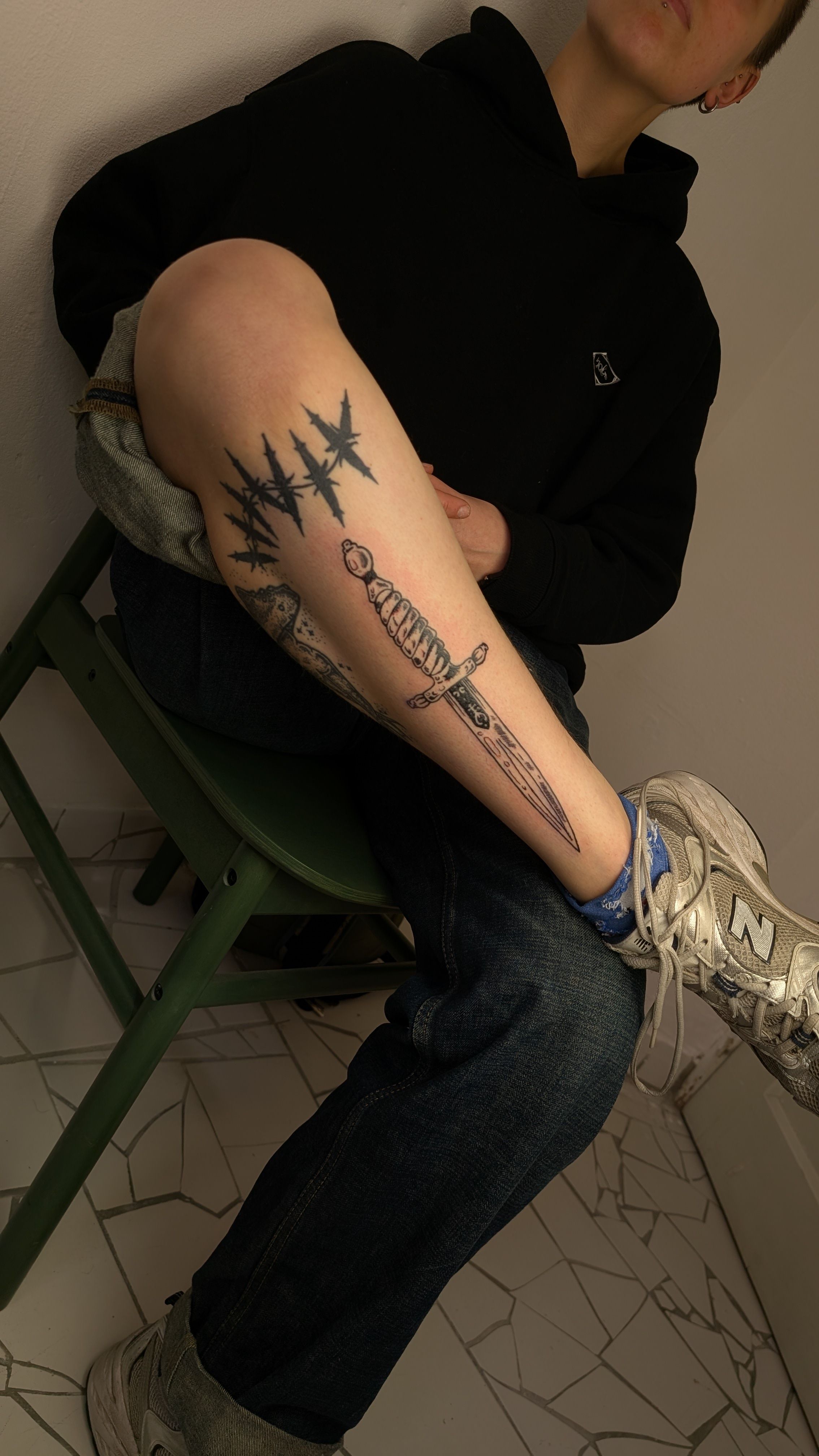 Whimsical Castlecore medieval Dolch / Messer in Blackwork style on Leg by janus_tattoo Hamburg