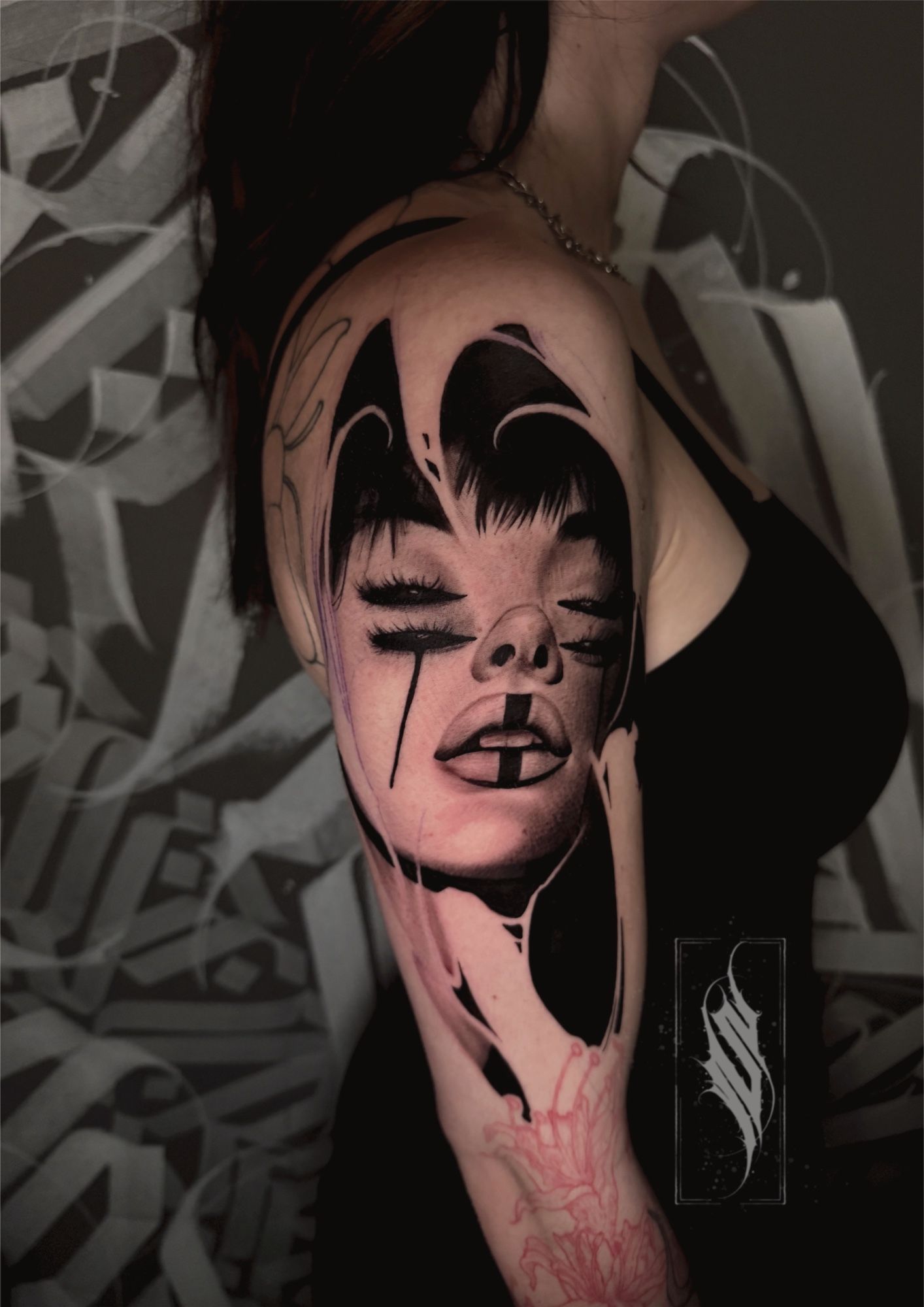 Realistic Woman in Abstract style on Upper Arm by Solution Ink Wildau
