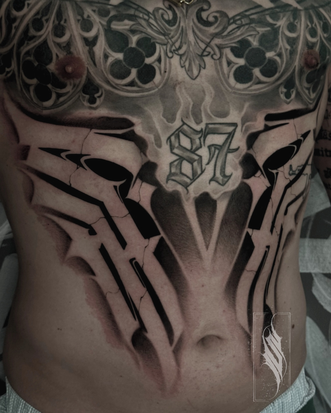 Tribal Bauch im Style auf von Sorag Letters in Wildau