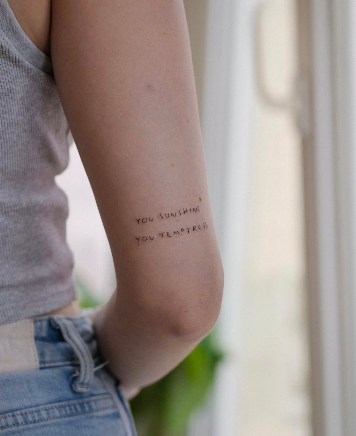 you sunshine temptress in Fineline style on Upper Arm by skinofglass_ Hamburg