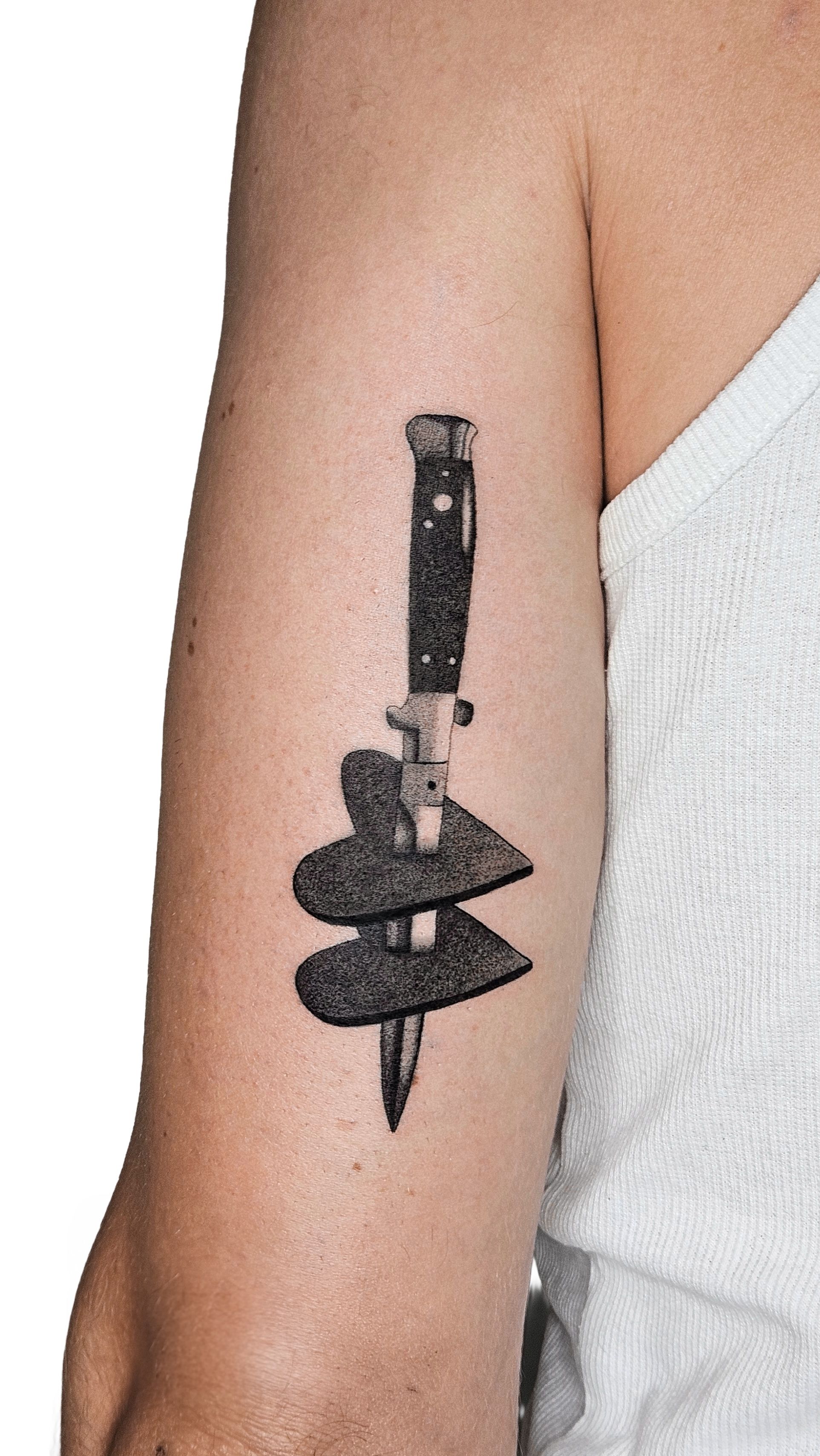 Messer mit Herz in Fineline style on Upper Arm by Sunny 79 Freiburg im Breisgau