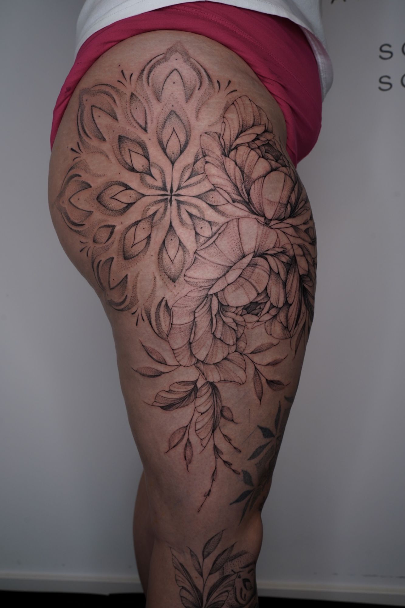 Floral / Mandala in Botanical, style on Thigh by Ziska Ink Tattoo Studio 27339