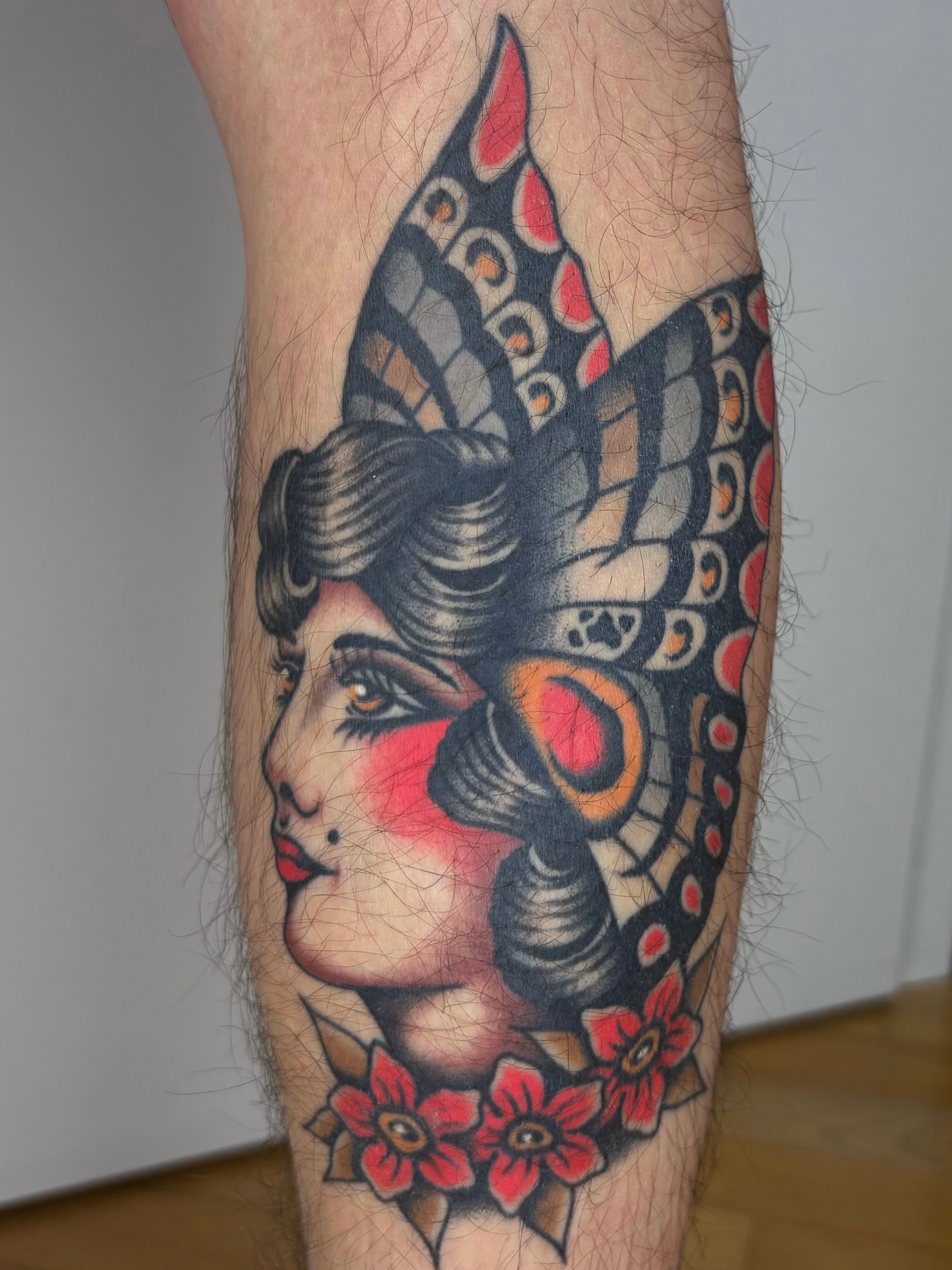 Frauenkopf Schmetterling in Oldschool, Traditional style on Calf by Xaver Kettenberger 83308