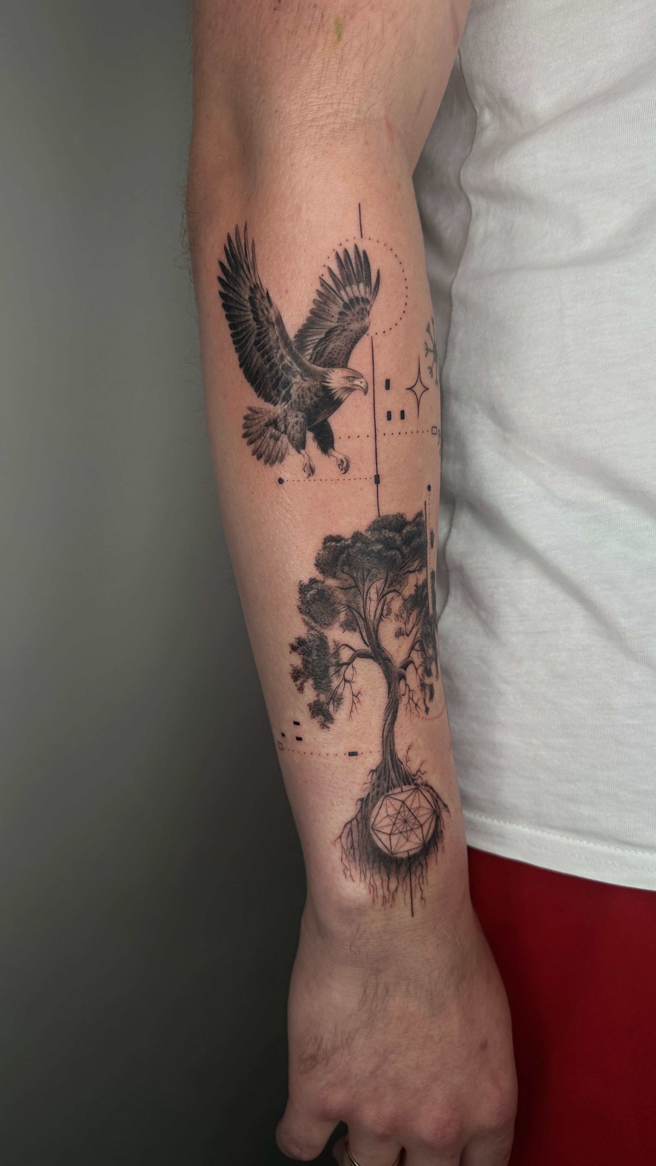 Natur im Geometric Style von Jessi.art.tattoo in 23552